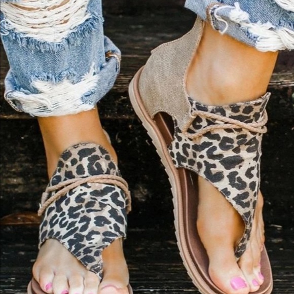 Leopard Sandals - Picture 2 of 3